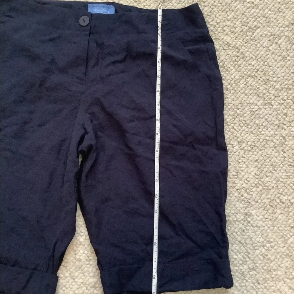 NWOT Vera Wang Bermuda Shorts Navy Rayon Lightweight 4